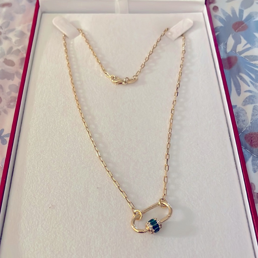 Lock necklace with green and white crystals